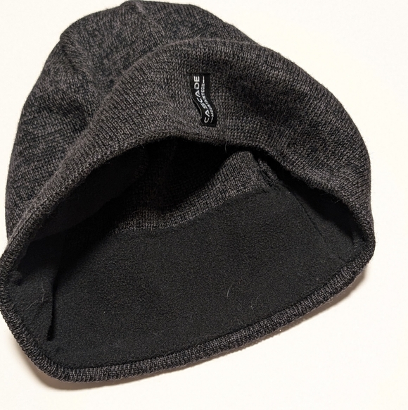 CASCADE Mountain Tech Gray Knit Beanie - Picture 3 of 4